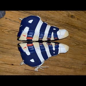 2017/2018 Nike Air Uptempo “Knicks”